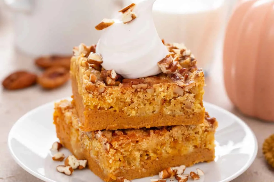 Pumpkin Crunch Cake